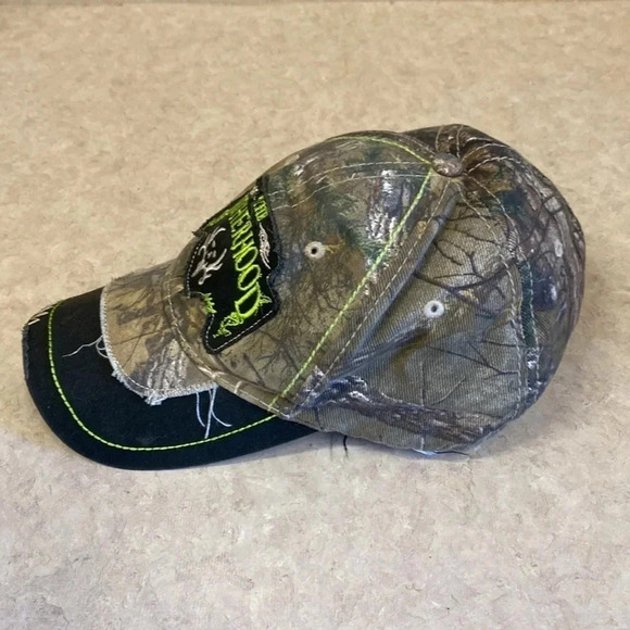 Paramount Outdoors Camo The Brotherhood Deer Hunting Cap - Picture 5 of 7